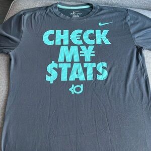 Nike T-Shirt Size Medium *